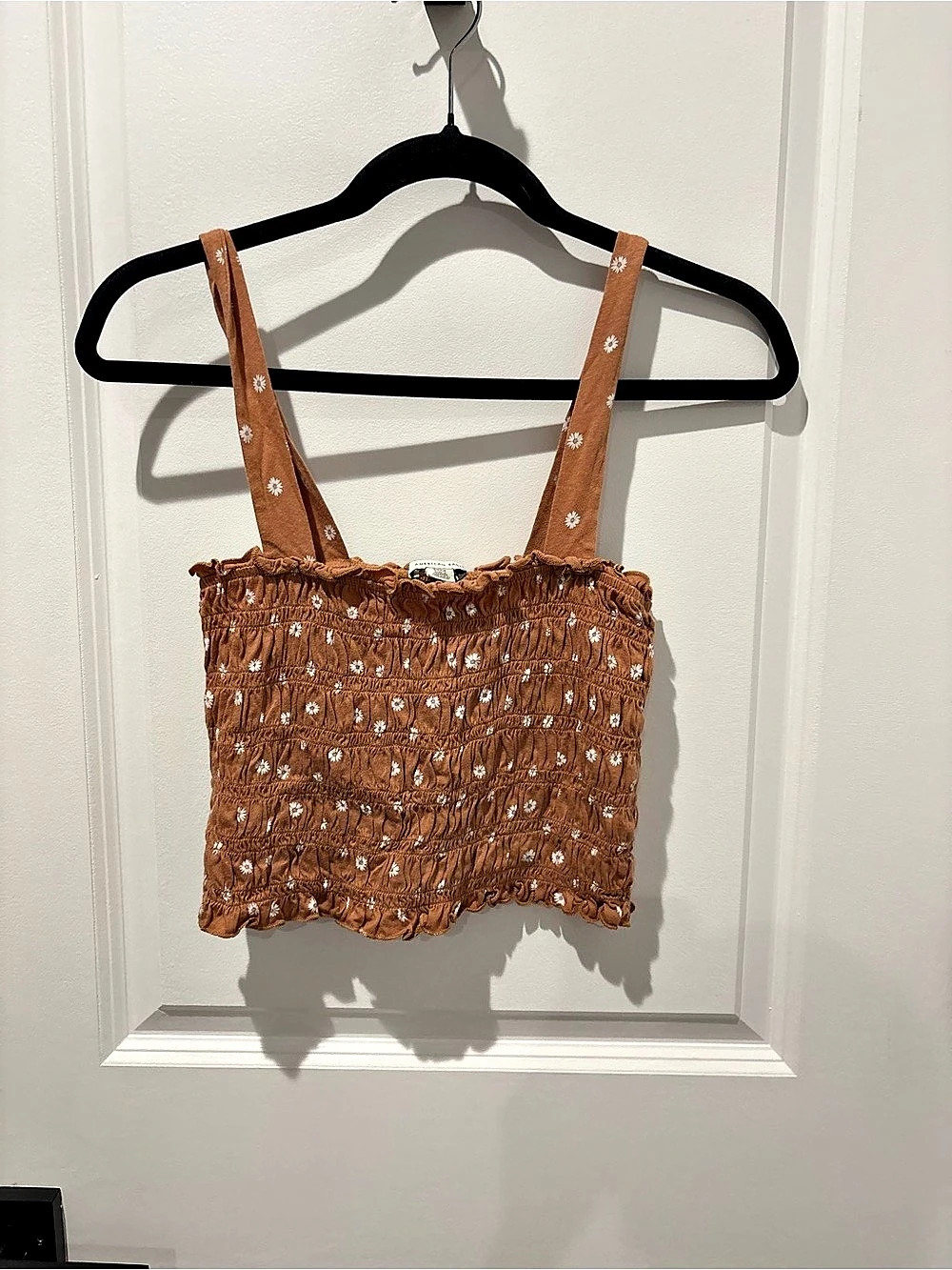 American Eagle Daisy Smocked Crop Top Brown & White